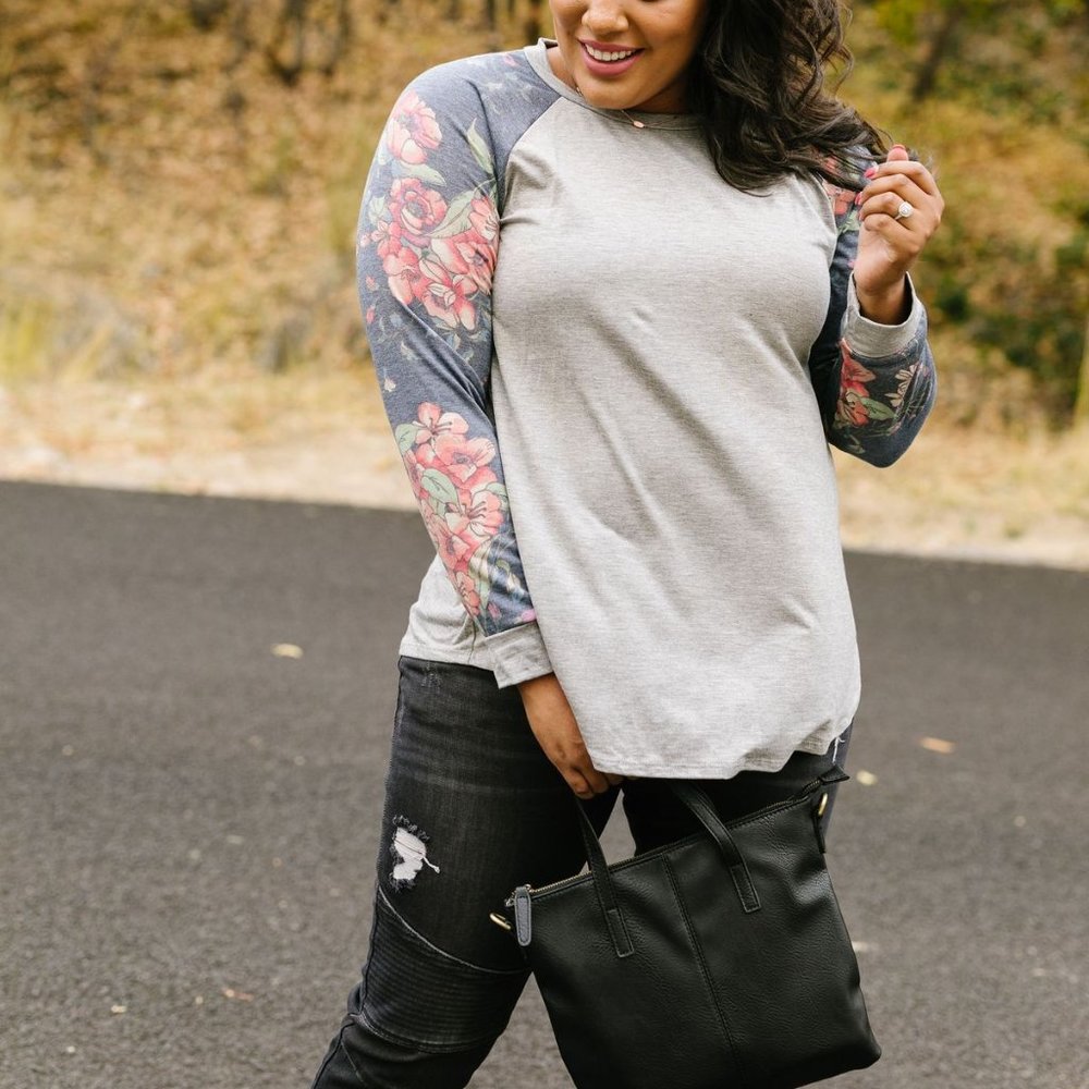 FLORAL RAGLAN TEE